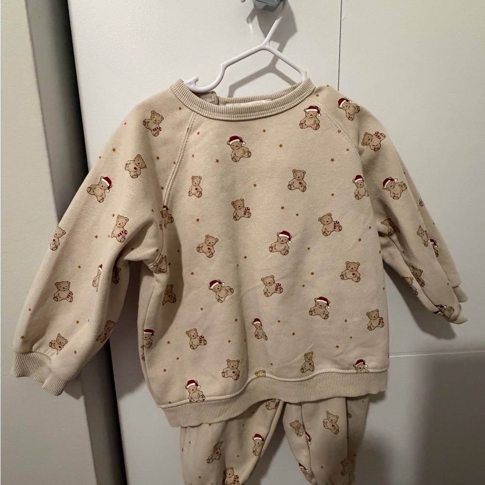 Bear print sweatshirt and jogger set